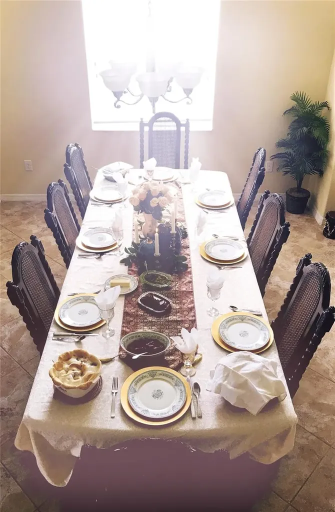 408 19th Street NW Ruskin FL 33570