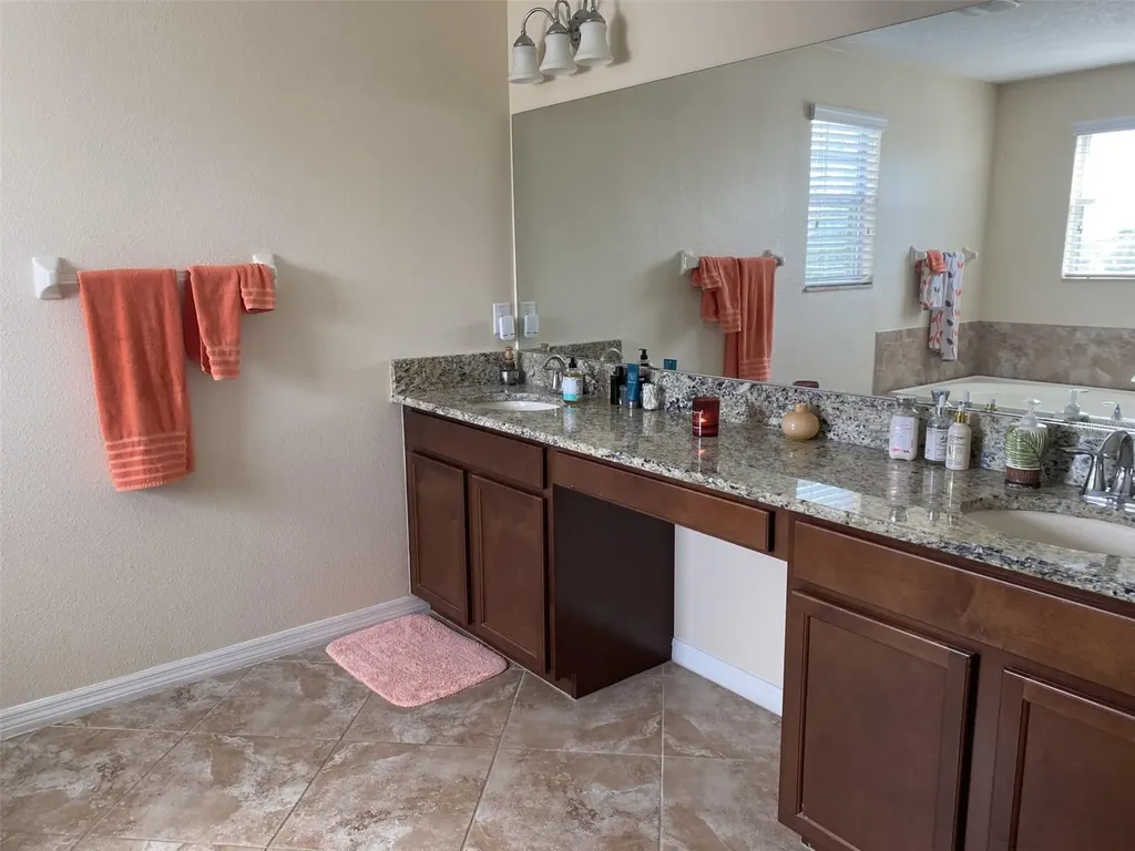 408 19th Street NW Ruskin FL 33570