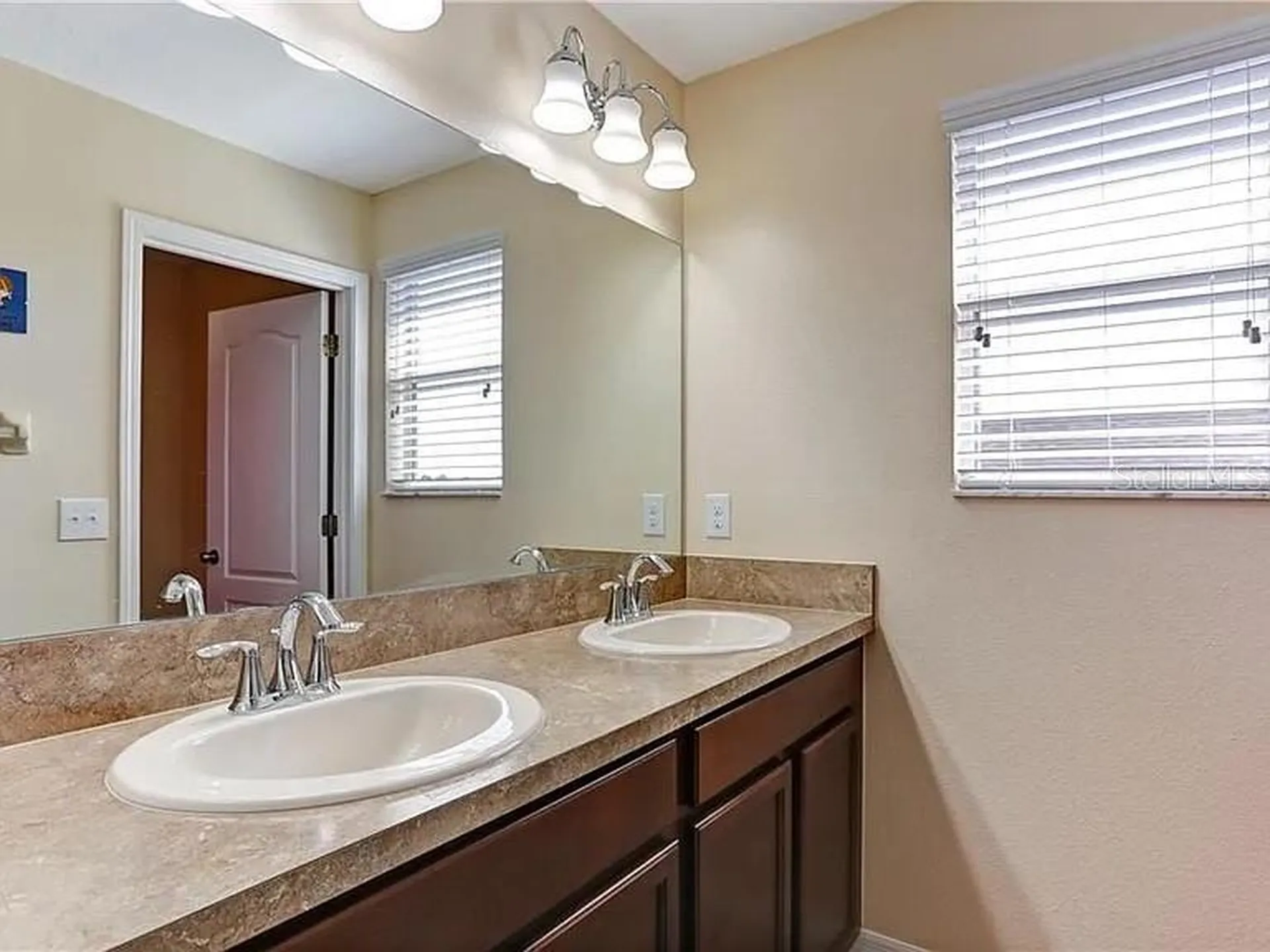 408 19th Street NW Ruskin FL 33570