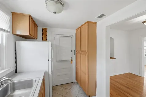 807 N Thornton Avenue Orlando FL 32803
