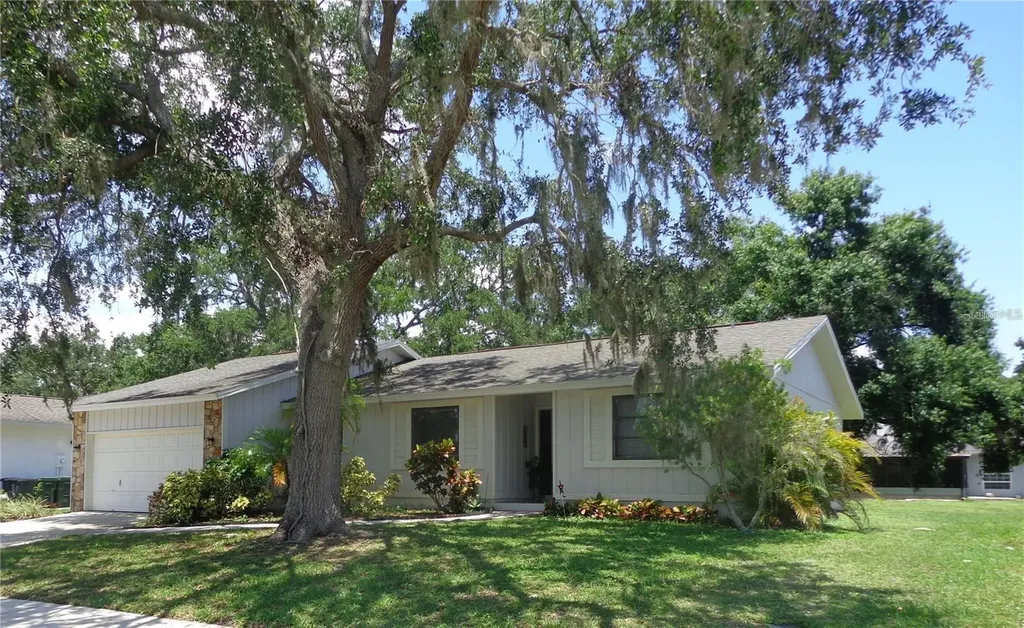 2475 Wood Oak Drive Sarasota FL 34232