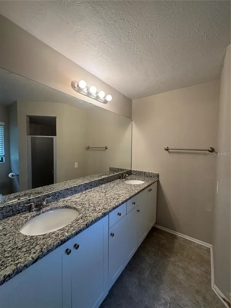 2475 Wood Oak Drive Sarasota FL 34232