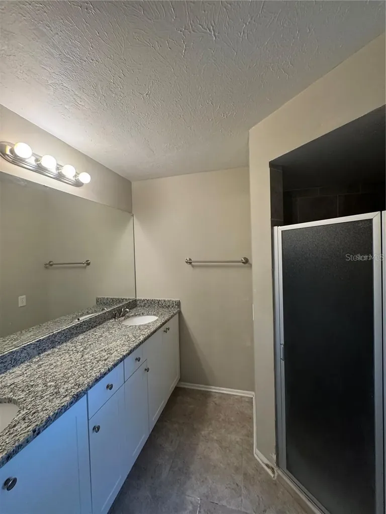 2475 Wood Oak Drive Sarasota FL 34232