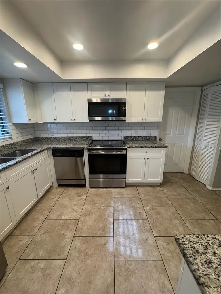 2475 Wood Oak Drive Sarasota FL 34232