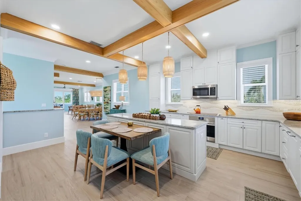 115 Aqua Lane Bradenton Beach FL 34217