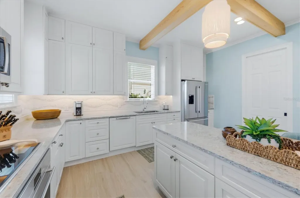 115 Aqua Lane Bradenton Beach FL 34217