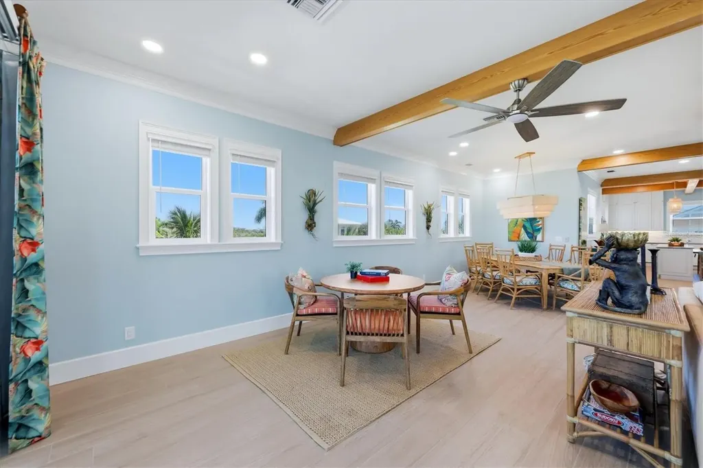 115 Aqua Lane Bradenton Beach FL 34217