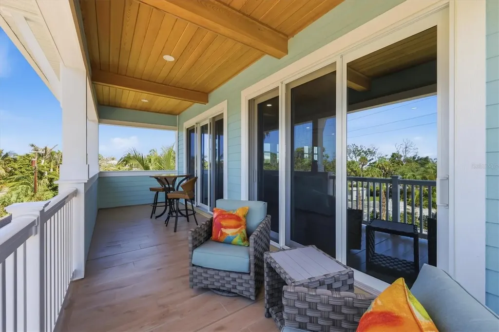 115 Aqua Lane Bradenton Beach FL 34217