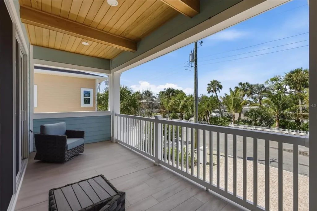 115 Aqua Lane Bradenton Beach FL 34217