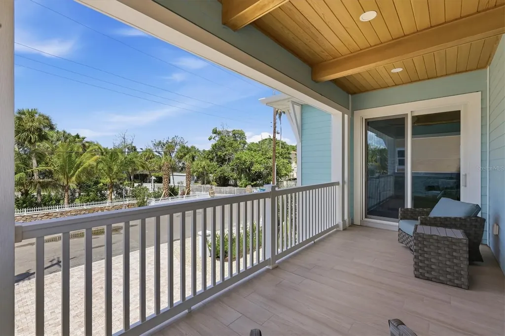 115 Aqua Lane Bradenton Beach FL 34217