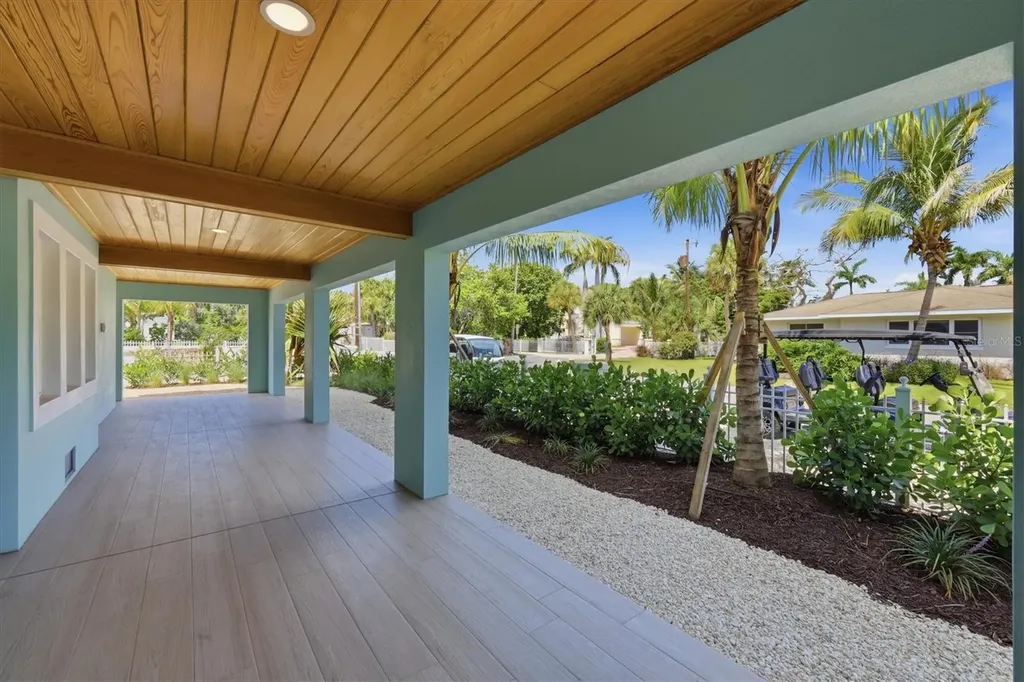 115 Aqua Lane Bradenton Beach FL 34217