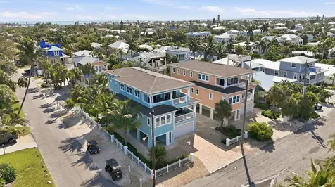 115 Aqua Lane Holmes Beach FL 34217