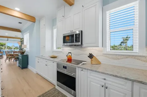 115 Aqua Lane Holmes Beach FL 34217