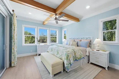 115 Aqua Lane Holmes Beach FL 34217
