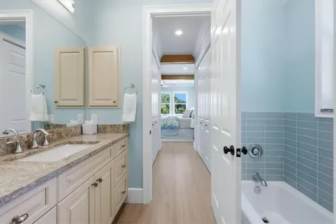 115 Aqua Lane Holmes Beach FL 34217