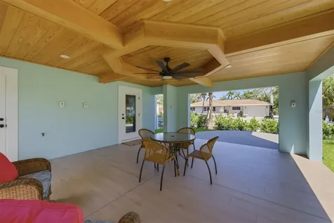 115 Aqua Lane Holmes Beach FL 34217