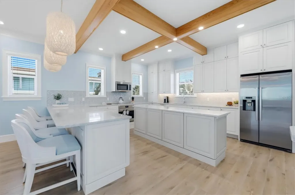113 Aqua Lane Bradenton Beach FL 34217
