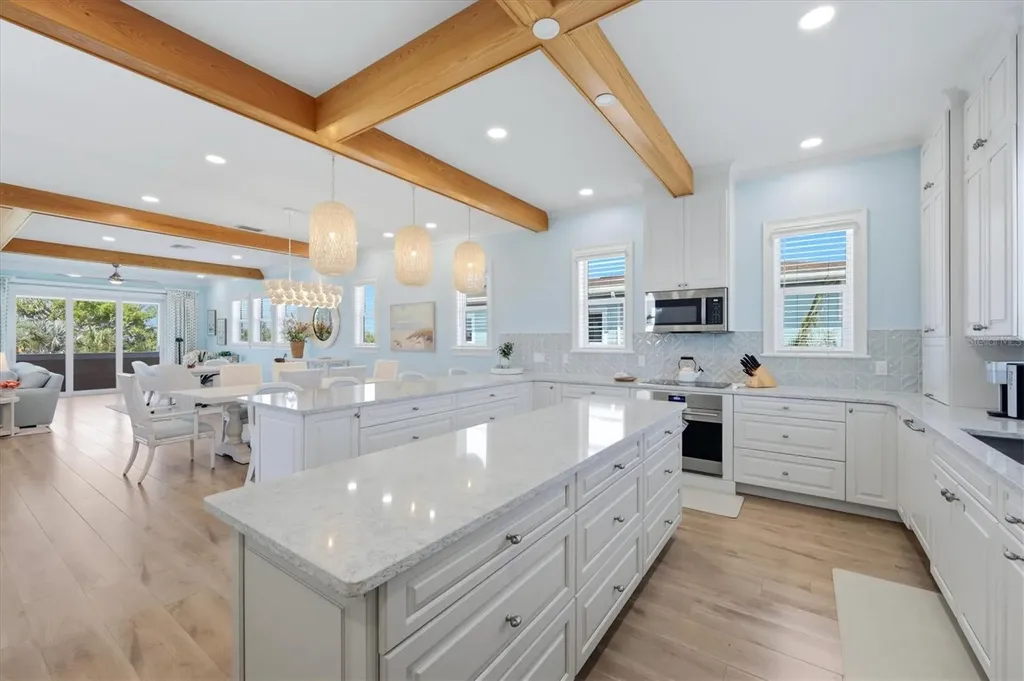 113 Aqua Lane Bradenton Beach FL 34217