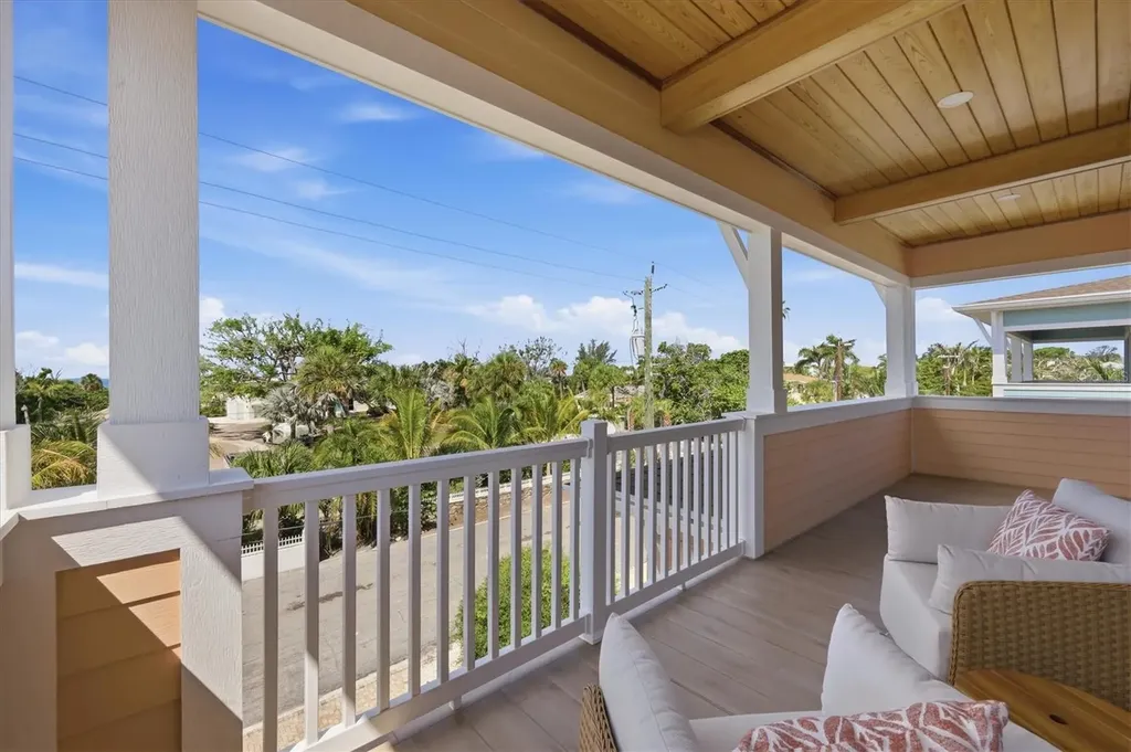 113 Aqua Lane Bradenton Beach FL 34217