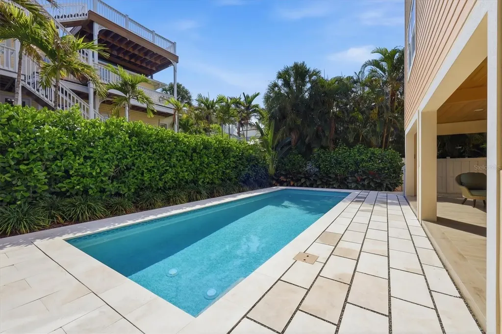 113 Aqua Lane Bradenton Beach FL 34217