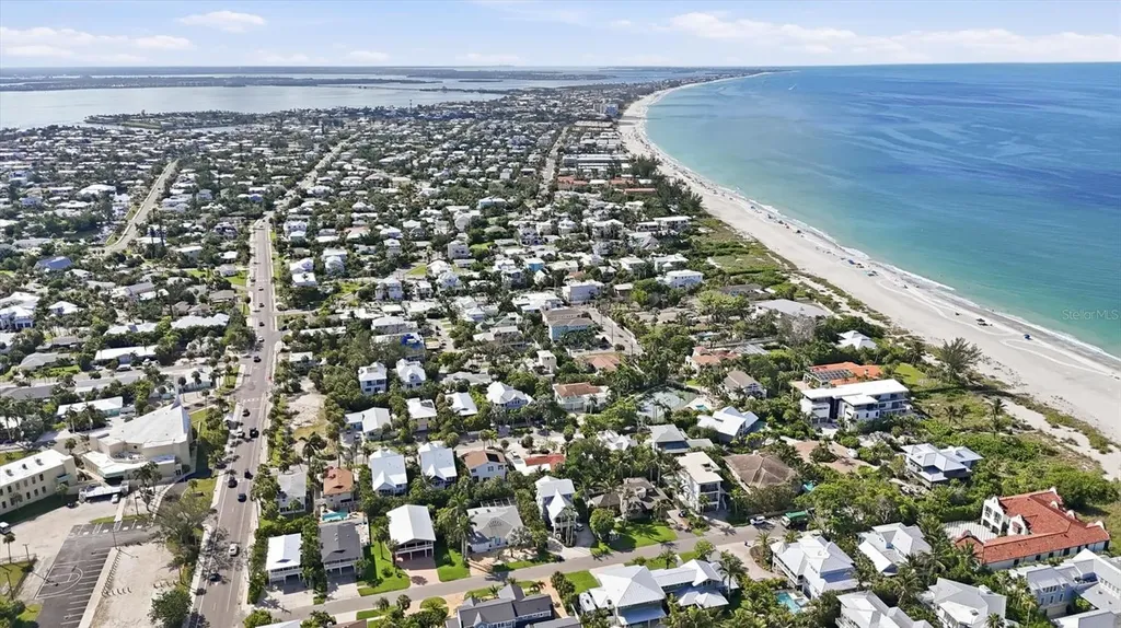 113 Aqua Lane Bradenton Beach FL 34217