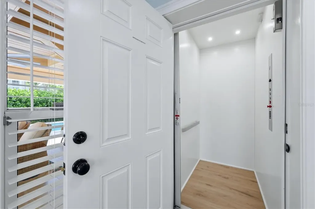 113 Aqua Lane Bradenton Beach FL 34217
