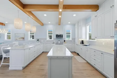 113 Aqua Lane Holmes Beach FL 34217