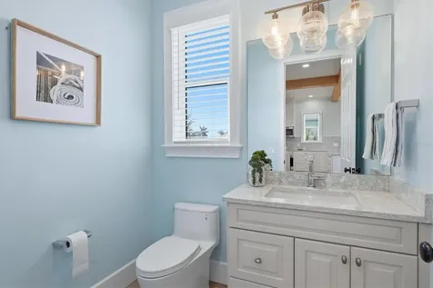 113 Aqua Lane Holmes Beach FL 34217