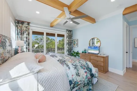 113 Aqua Lane Holmes Beach FL 34217