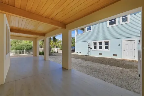 113 Aqua Lane Holmes Beach FL 34217