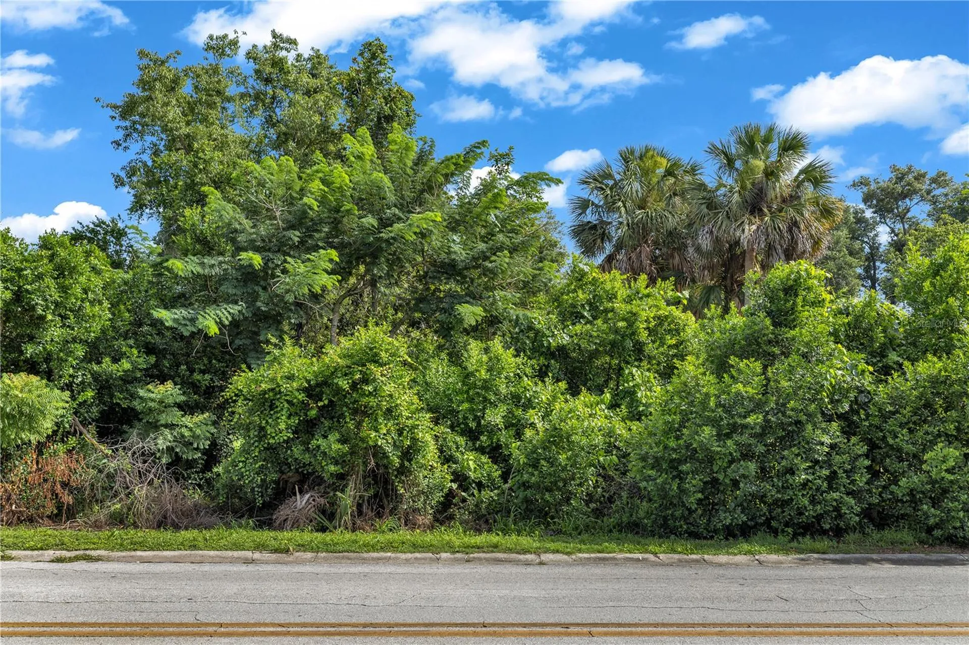 132 Colomba Road Debary FL 32713