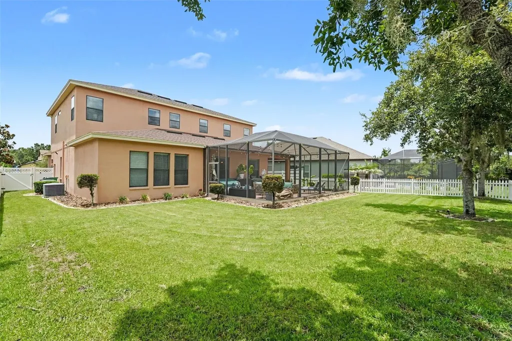 7110 Redroot Court Wesley Chapel FL 33545