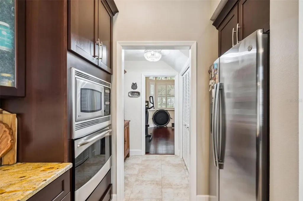 1279 Glencrest Drive Lake Mary FL 32746