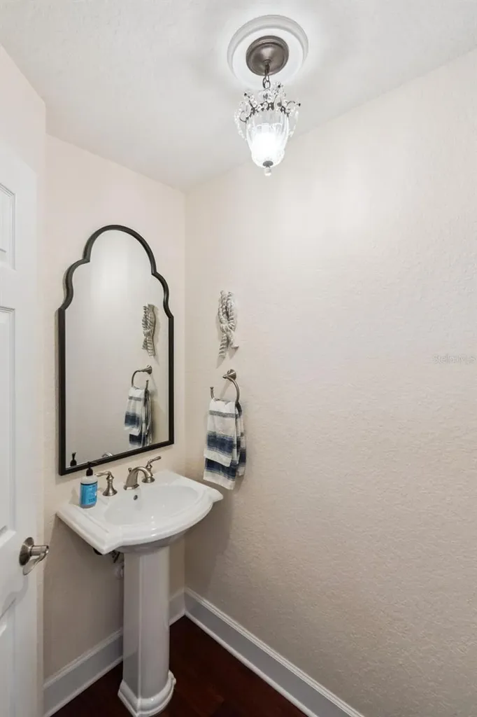 1279 Glencrest Drive Lake Mary FL 32746