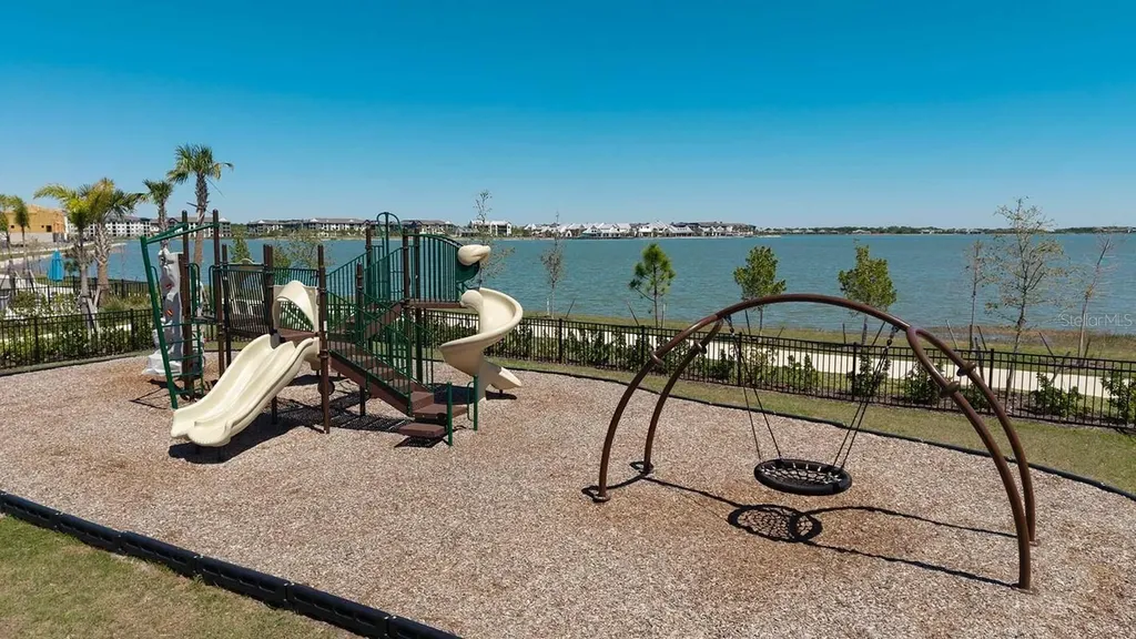 1528 Skysail Lane Sarasota FL 34240