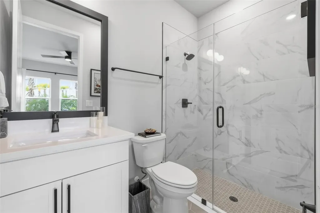 1528 Skysail Lane Sarasota FL 34240