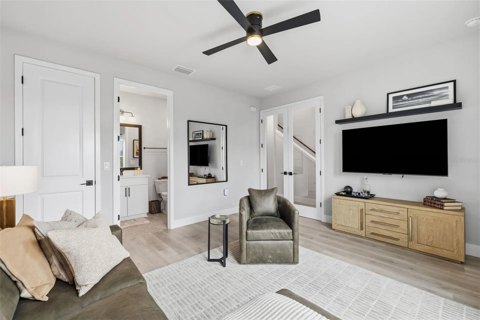 1528 Skysail Lane Sarasota FL 34240