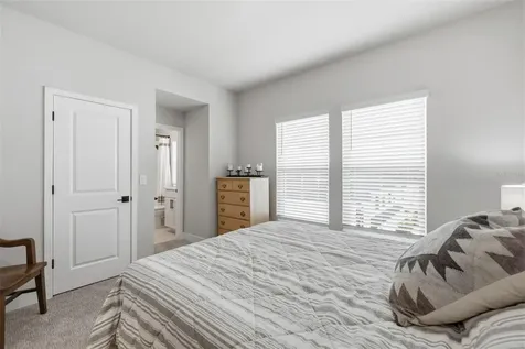 1528 Skysail Lane Sarasota FL 34240