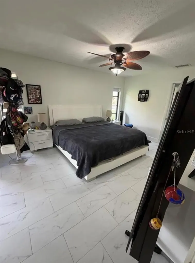 209 SW 42nd Street Cape Coral FL 33914