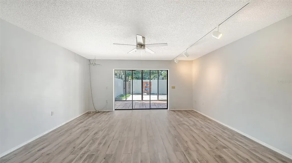 664 Woodlawn Drive Bradenton FL 34210
