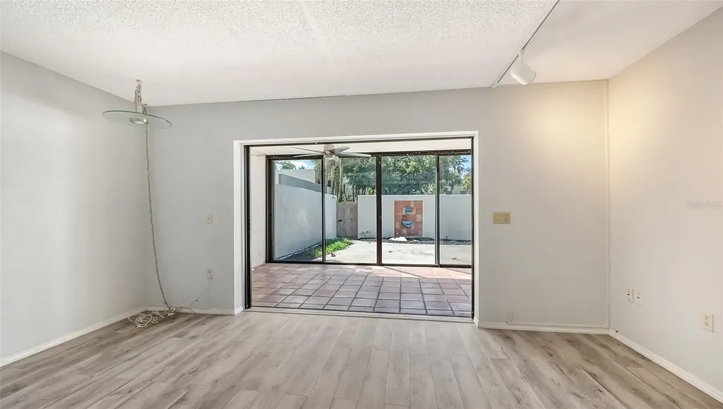 664 Woodlawn Drive Bradenton FL 34210