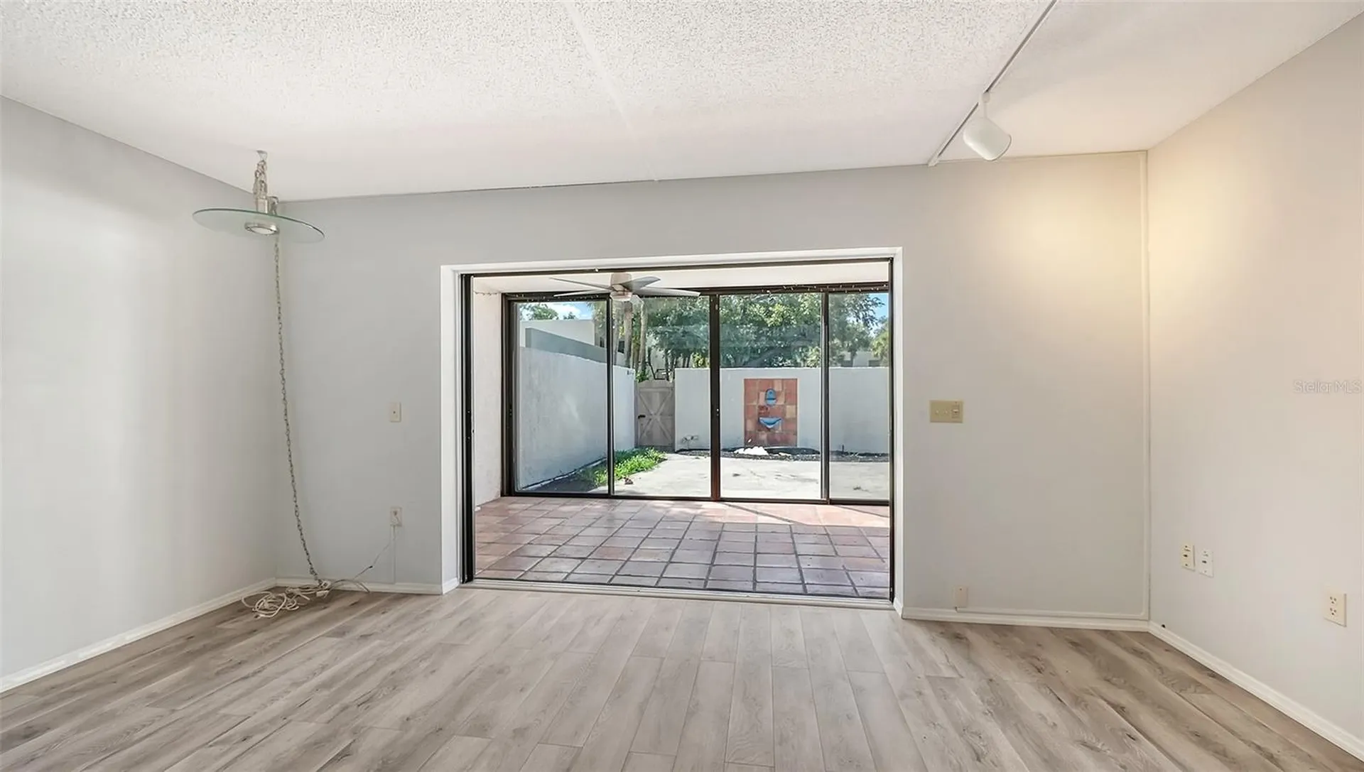 664 Woodlawn Drive Bradenton FL 34210