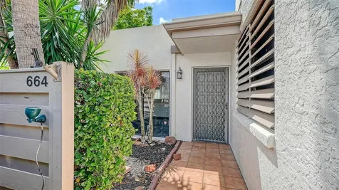 664 Woodlawn Drive Bradenton FL 34210