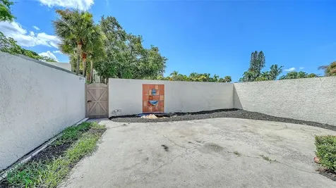 664 Woodlawn Drive Bradenton FL 34210