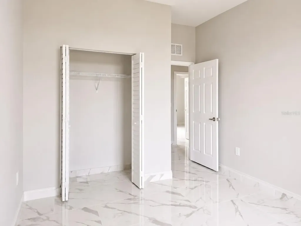 1610 NE 34th Street Cape Coral FL 33909