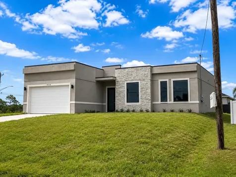 1610 NE 34th Street Cape Coral FL 33909