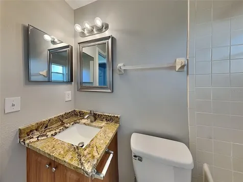 Apopka FL 32703