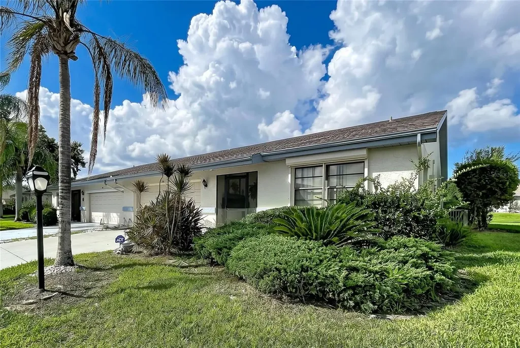 2110 S Halcyon Drive Sun City Center FL 33573