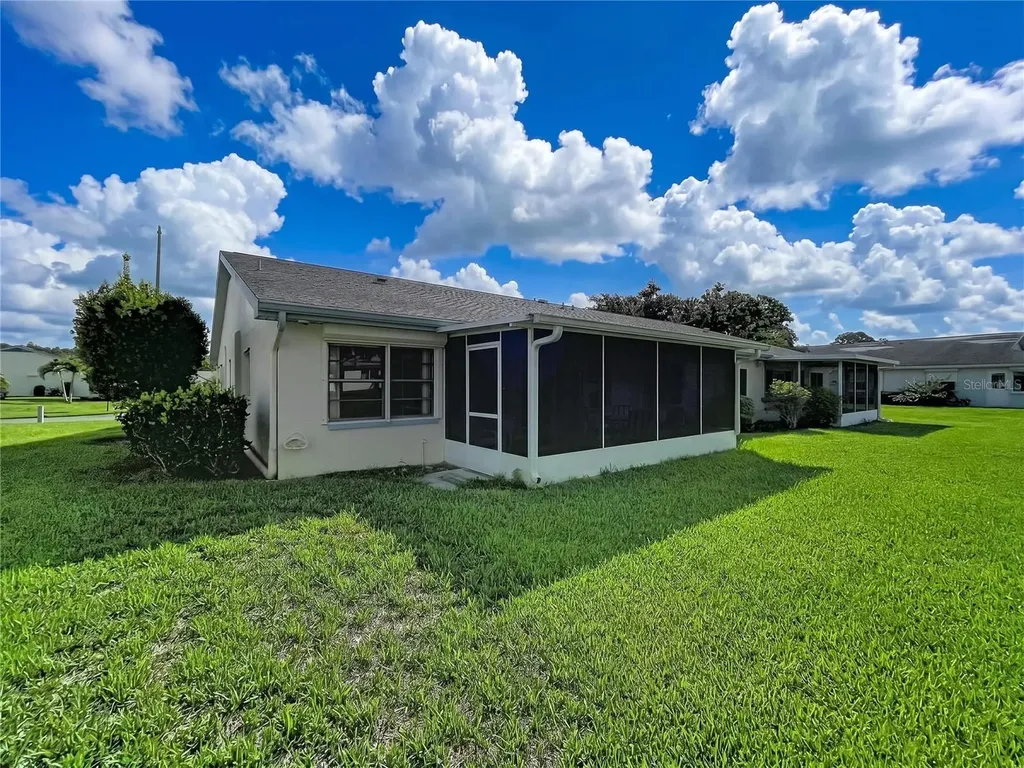2110 S Halcyon Drive Sun City Center FL 33573