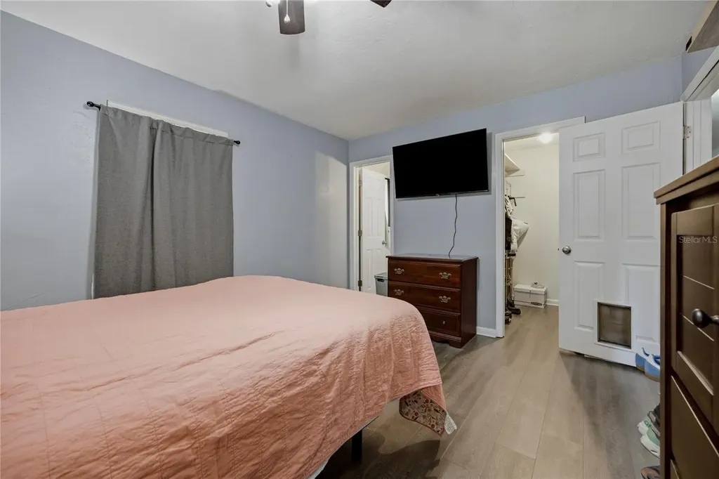 2937 NW 41st Place Gainesville FL 32605